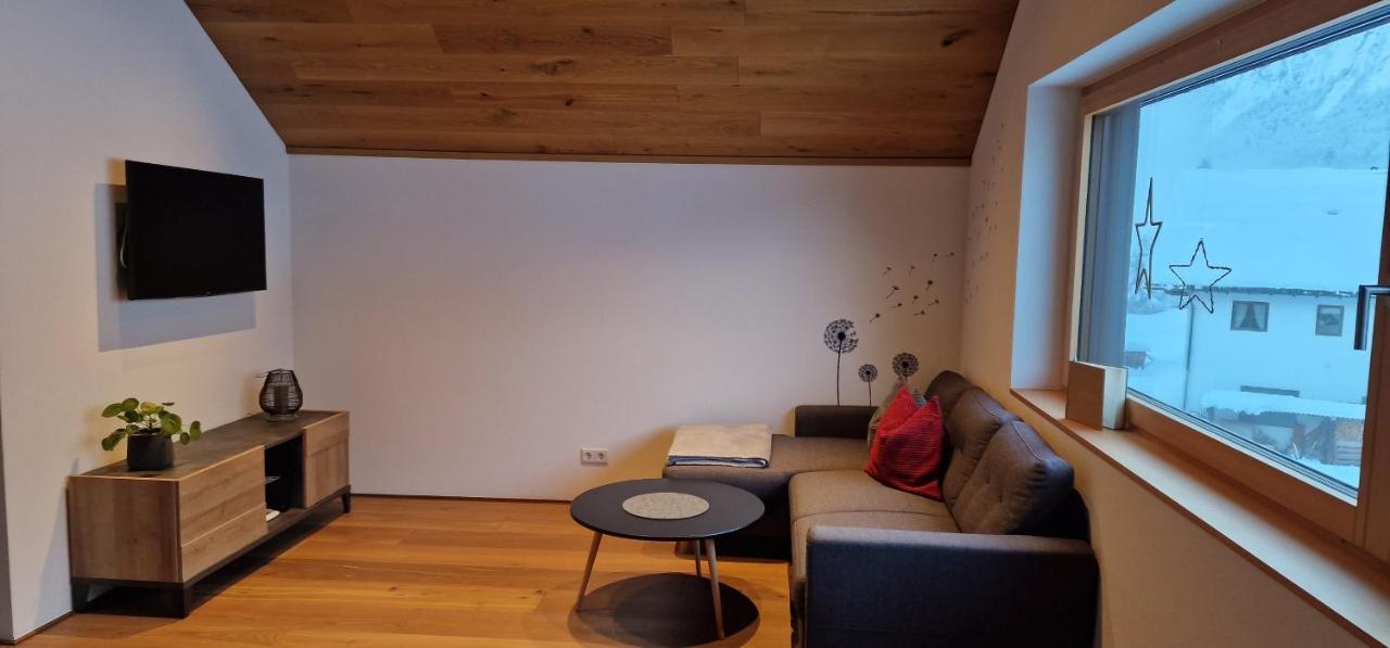 Apartamento Haus Moosbrugger Mellau Exterior foto